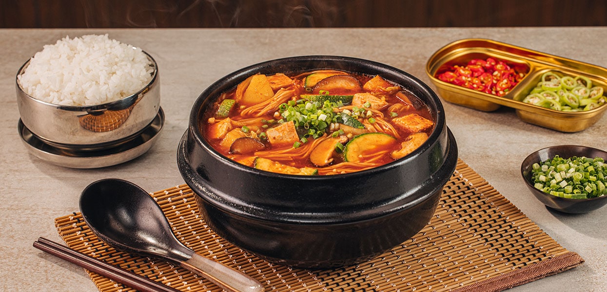 Doenjang Jjigae (Korean Soybean Paste Stew with Tofu and Mushrooms) – - Recipe